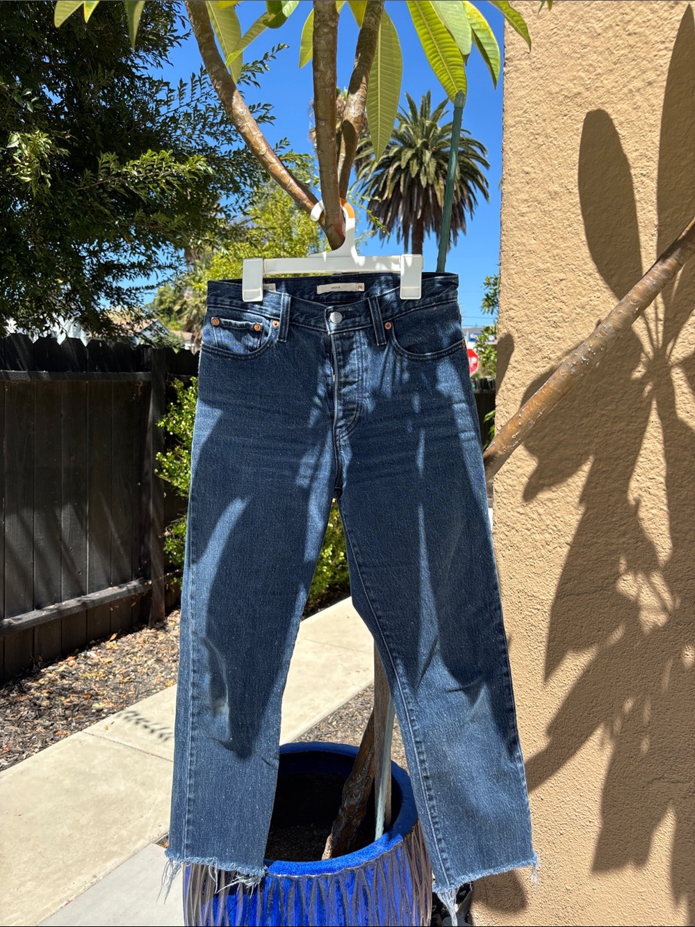 🦚Women’s Levi’s Indigo Wash Wedgie Jeans